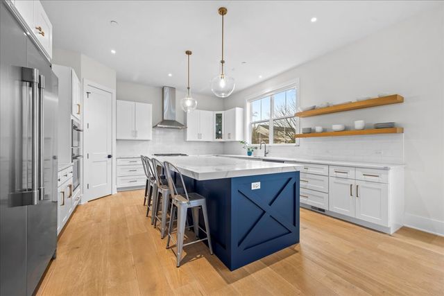 1560 Samanthas Way, Deerfield, IL 60015