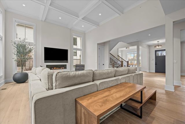 1560 Samanthas Way, Deerfield, IL 60015