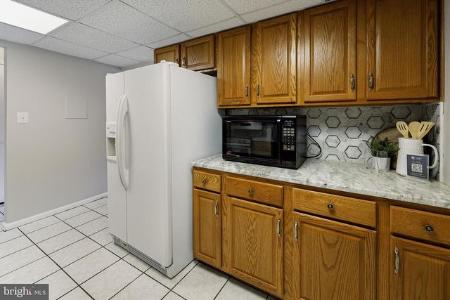 7950 LAKECREST DR, Greenbelt, MD 20770
