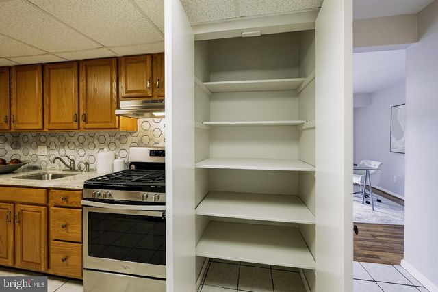 7950 LAKECREST DR, Greenbelt, MD 20770