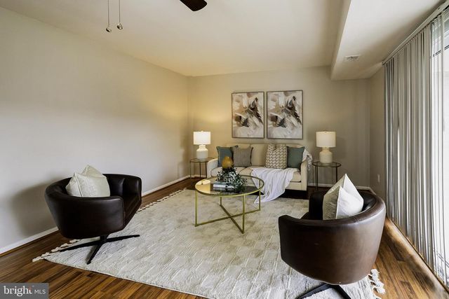 7950 LAKECREST DR, Greenbelt, MD 20770
