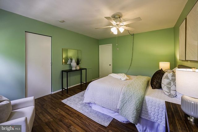 7950 LAKECREST DR, Greenbelt, MD 20770