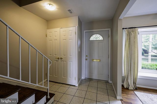 7950 LAKECREST DR, Greenbelt, MD 20770