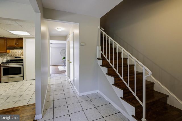 7950 LAKECREST DR, Greenbelt, MD 20770