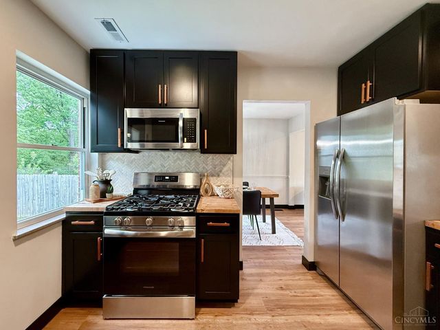 3645 Edgebrook Drive, Green Twp, OH 45248