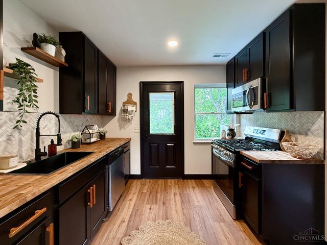 3645 Edgebrook Drive, Green Twp, OH 45248