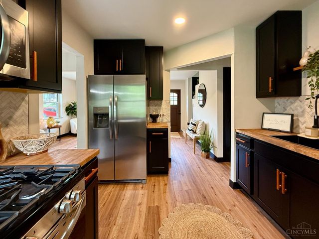 3645 Edgebrook Drive, Green Twp, OH 45248