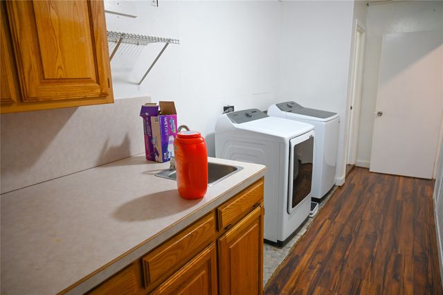 1352 Simpson Drive, Hurst, TX 76053
