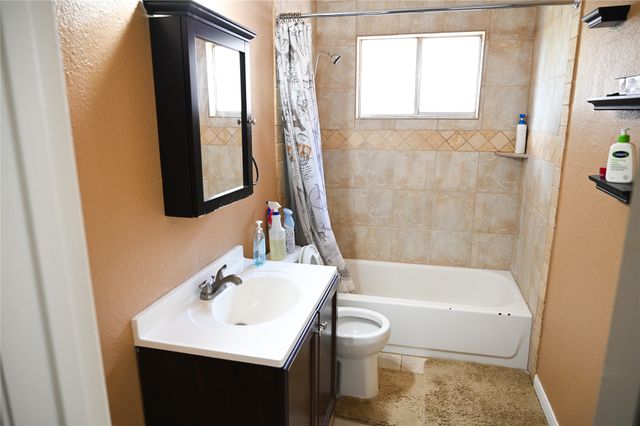 1352 Simpson Drive, Hurst, TX 76053