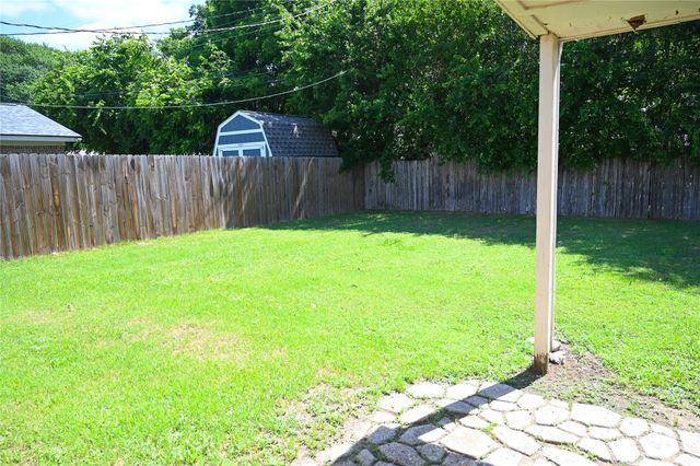 1352 Simpson Drive, Hurst, TX 76053