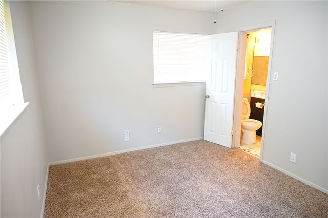 1352 Simpson Drive, Hurst, TX 76053