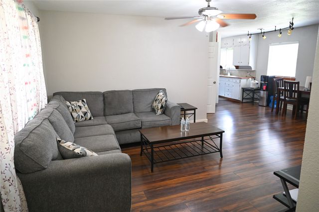 1352 Simpson Drive, Hurst, TX 76053