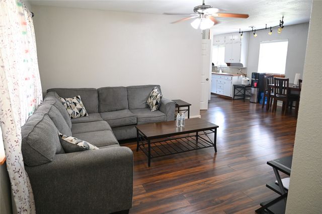1352 Simpson Drive, Hurst, TX 76053
