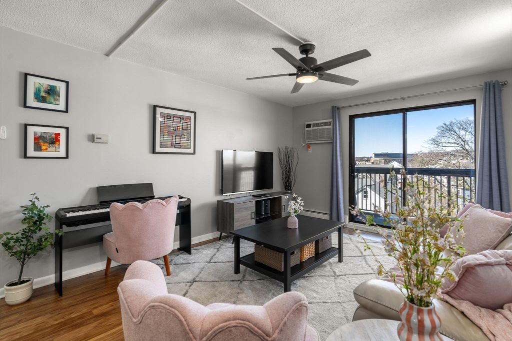 10 Williams St 45, Watertown, MA 02472