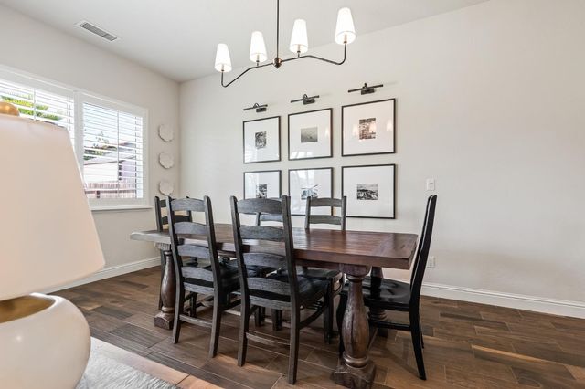 6635 W Kadota Avenue, Fresno, CA 93723