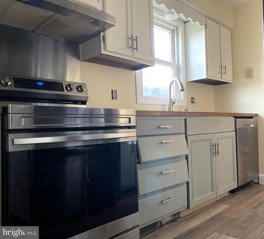 14104 LOUISE DR SW, Cresaptown, MD 21502