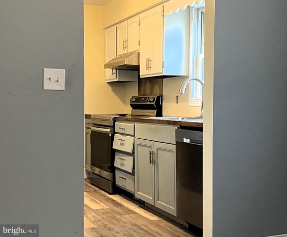 14104 LOUISE DR SW, Cresaptown, MD 21502