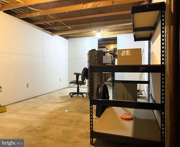 14104 LOUISE DR SW, Cresaptown, MD 21502