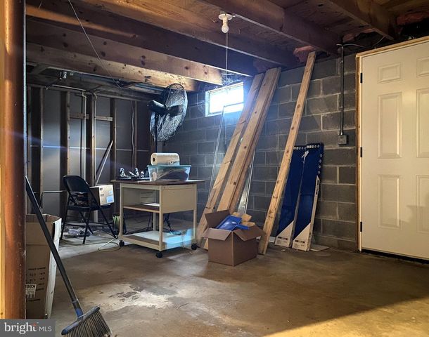 14104 LOUISE DR SW, Cresaptown, MD 21502