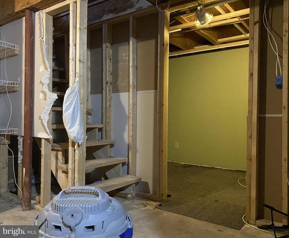 14104 LOUISE DR SW, Cresaptown, MD 21502