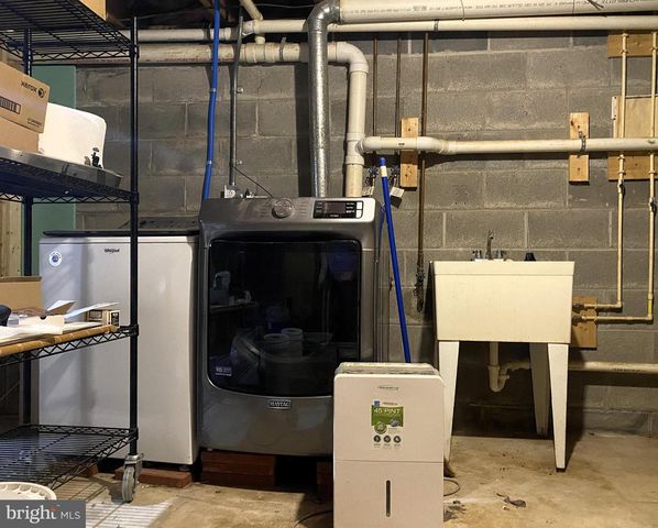 14104 LOUISE DR SW, Cresaptown, MD 21502