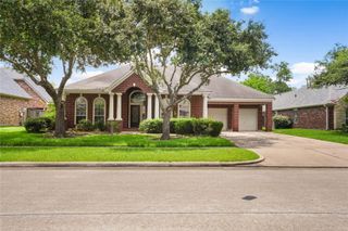 2227 Greenhaven Drive, Sugar Land, TX 77479