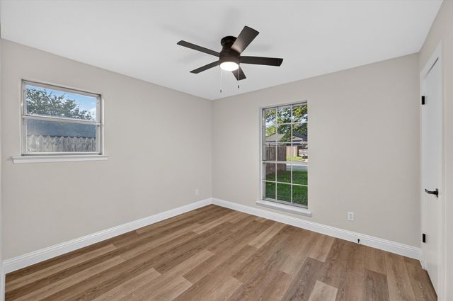 4325 Richard Street, Forest Hill, TX 76119