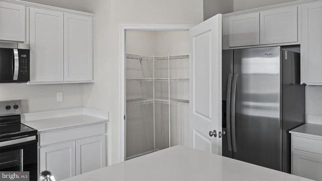 613 HOOT OWL LN, La Plata, MD 20646