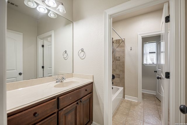 10406 Rinderfarm, New Braunfels, TX 78132