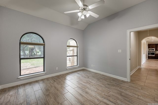 10406 Rinderfarm, New Braunfels, TX 78132