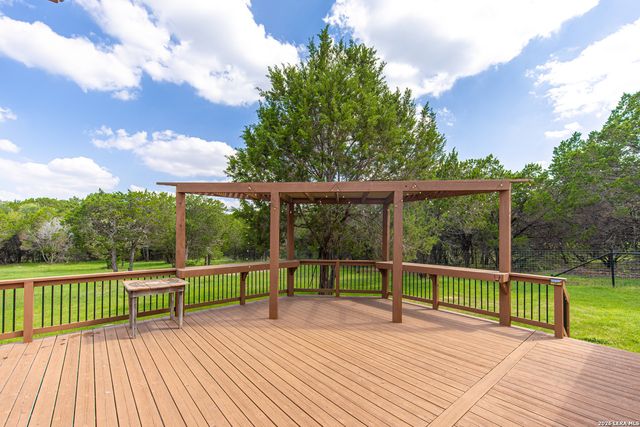 10406 Rinderfarm, New Braunfels, TX 78132