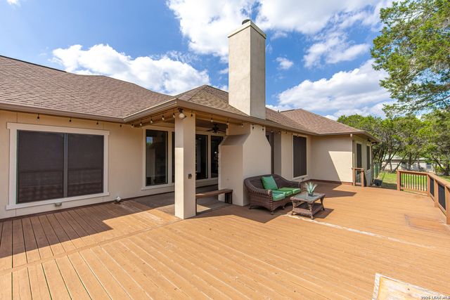 10406 Rinderfarm, New Braunfels, TX 78132