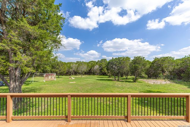 10406 Rinderfarm, New Braunfels, TX 78132