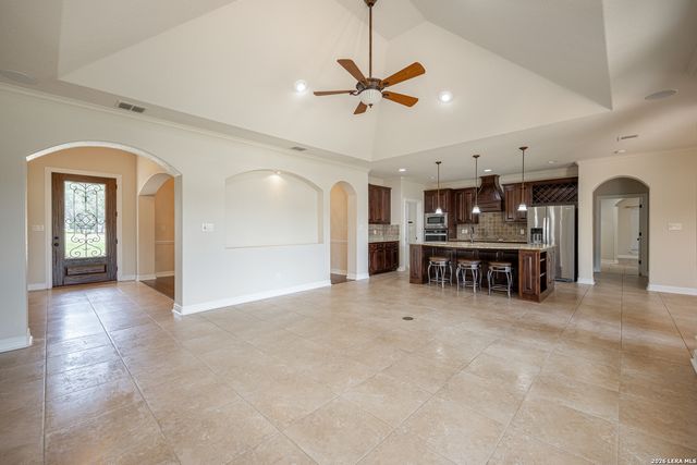 10406 Rinderfarm, New Braunfels, TX 78132
