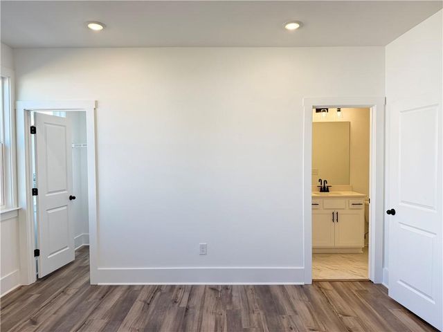 1563 Driggs NW Drive, Atlanta, GA 30318