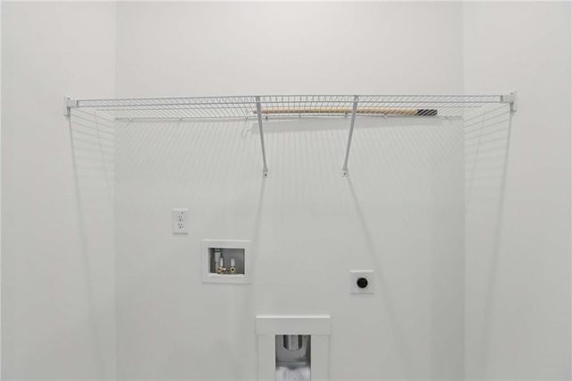 1563 Driggs NW Drive, Atlanta, GA 30318