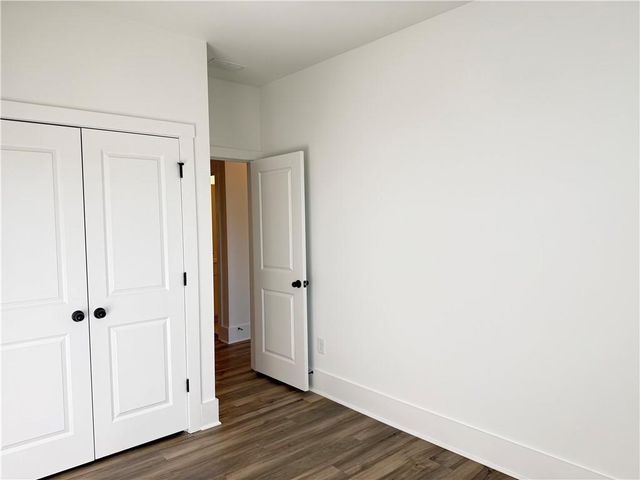 1563 Driggs NW Drive, Atlanta, GA 30318