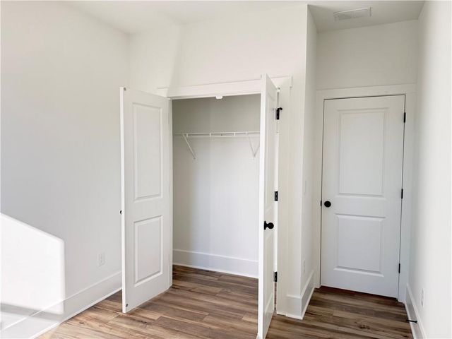 1563 Driggs NW Drive, Atlanta, GA 30318