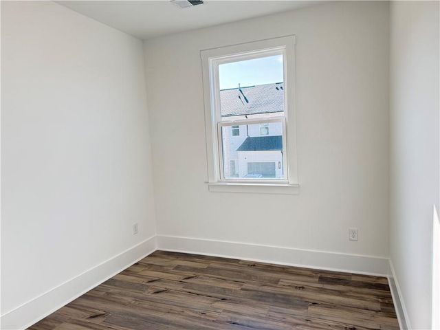 1563 Driggs NW Drive, Atlanta, GA 30318