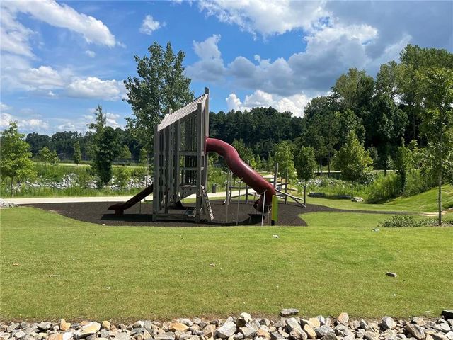 1563 Driggs NW Drive, Atlanta, GA 30318