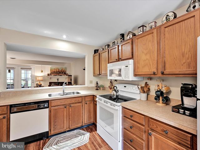 1003 CAMBRIDGE CT, Palmyra, PA 17078