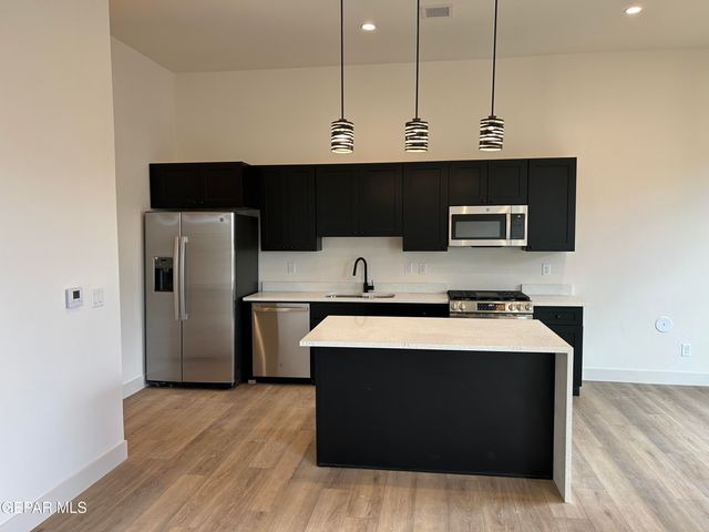 201 DESERT PASS Street, 7, El Paso, TX 79912