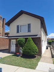 230 13th Street, Palisades Park, NJ 07650