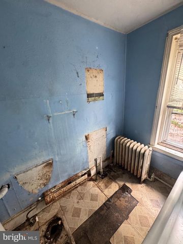 4656 LESHER ST, Philadelphia, PA 19124