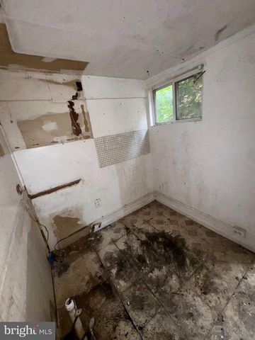 4656 LESHER ST, Philadelphia, PA 19124
