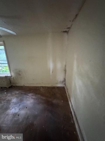4656 LESHER ST, Philadelphia, PA 19124