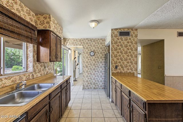 15440 N 34TH Street, Phoenix, AZ 85032