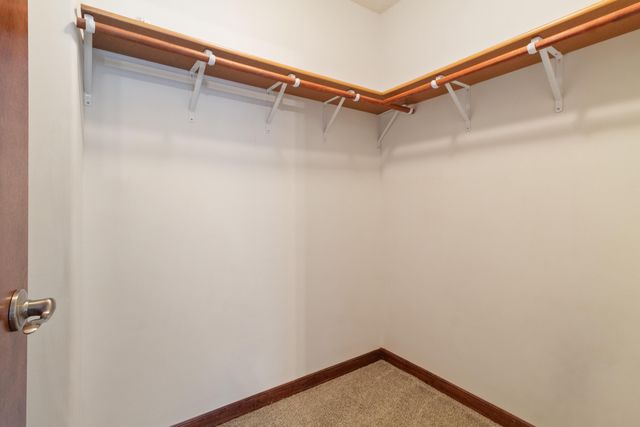 7800 Eider Avenue, Hobart, IN 46342