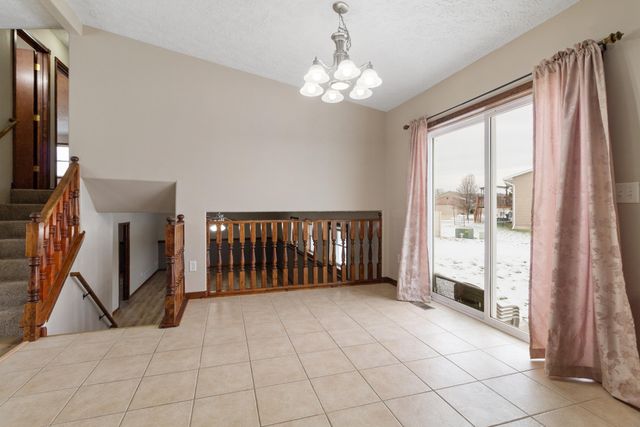 7800 Eider Avenue, Hobart, IN 46342