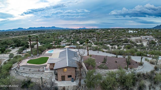 5240 E River House Road, Tucson, AZ 85718